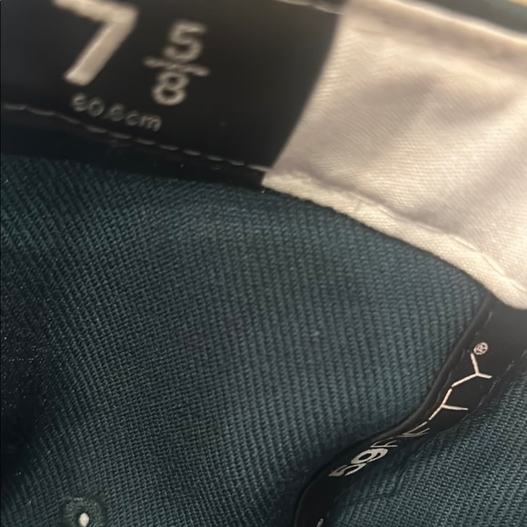 New Era Dark Green LA Cap with Palm Embroidery - Picture 9 of 10